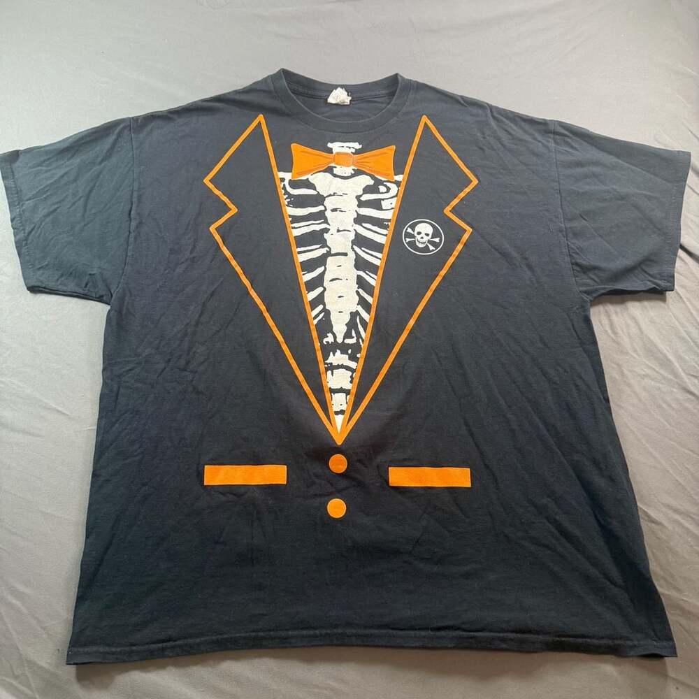 Vintage 2000s Gildan Skeleton Tuxedo Halloween Costume T-Shirt 2XL